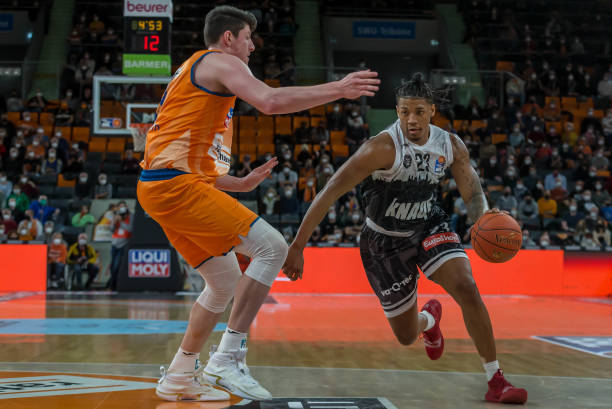 一直以来都 一直以来都