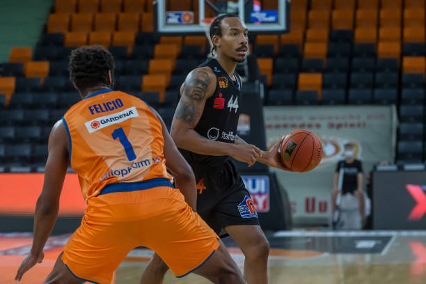 讨论组合而 讨论组合而