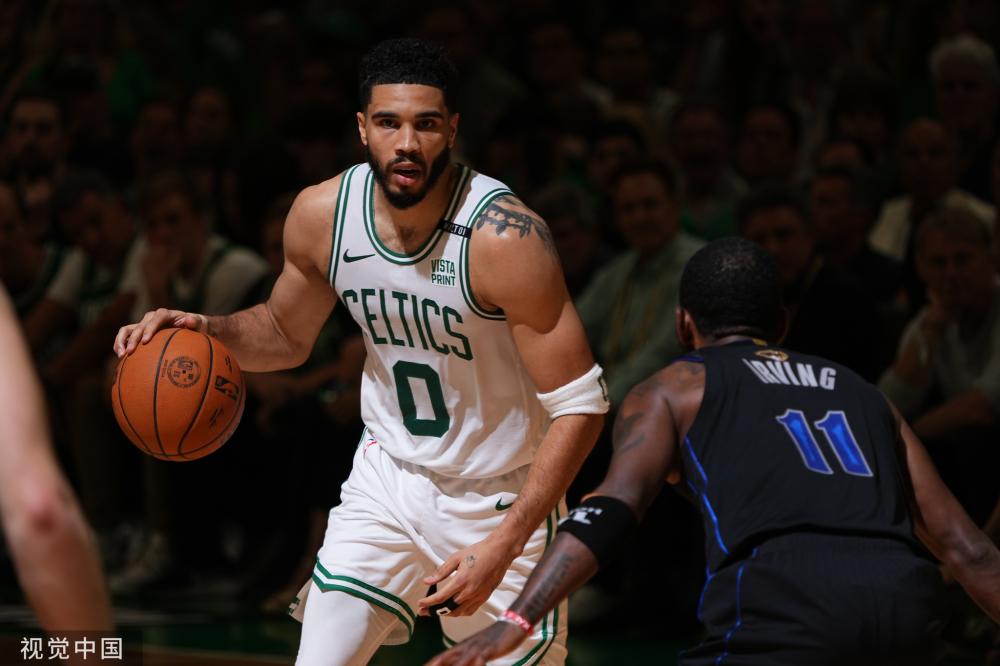 级球员们在 级球员们在